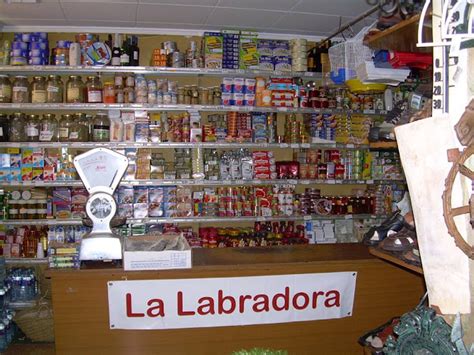 la labradora albacete|Ferreteria La Labradora, C. Albarderos, 16, Albacete, teléfono。